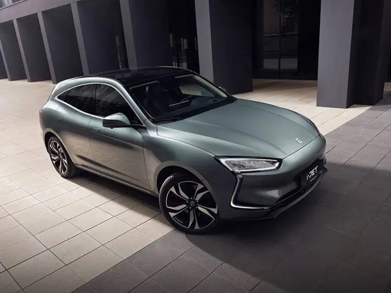 Новый автомобиль EVOLUTE i-JET